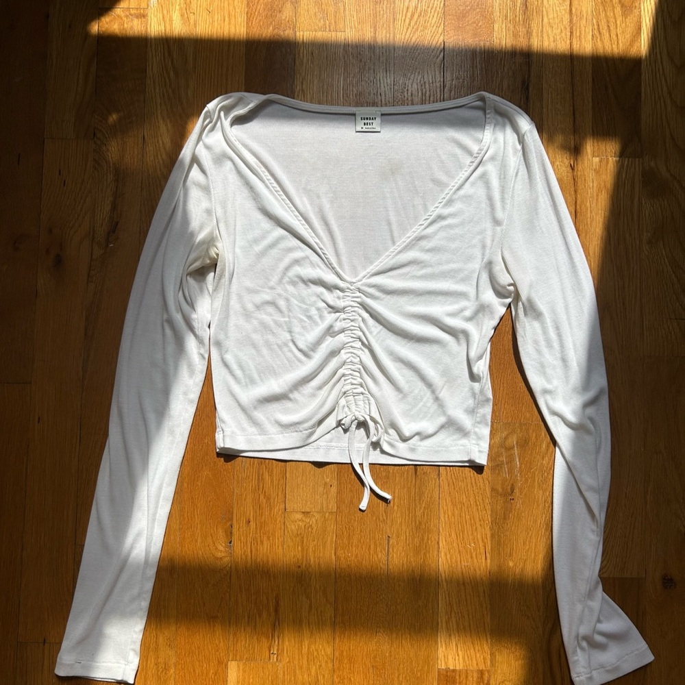 Sunday Best White Ruched V-Neck Long Sleeve Crop Top